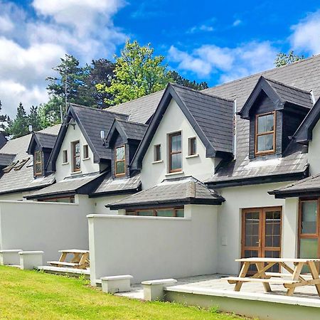 Old Court Holiday Homes Terryglass - Sleeps 6 By Trident Holiday Homes Eksteriør billede